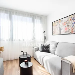 https://luxe-santa-cruz.adeje-hotels.com